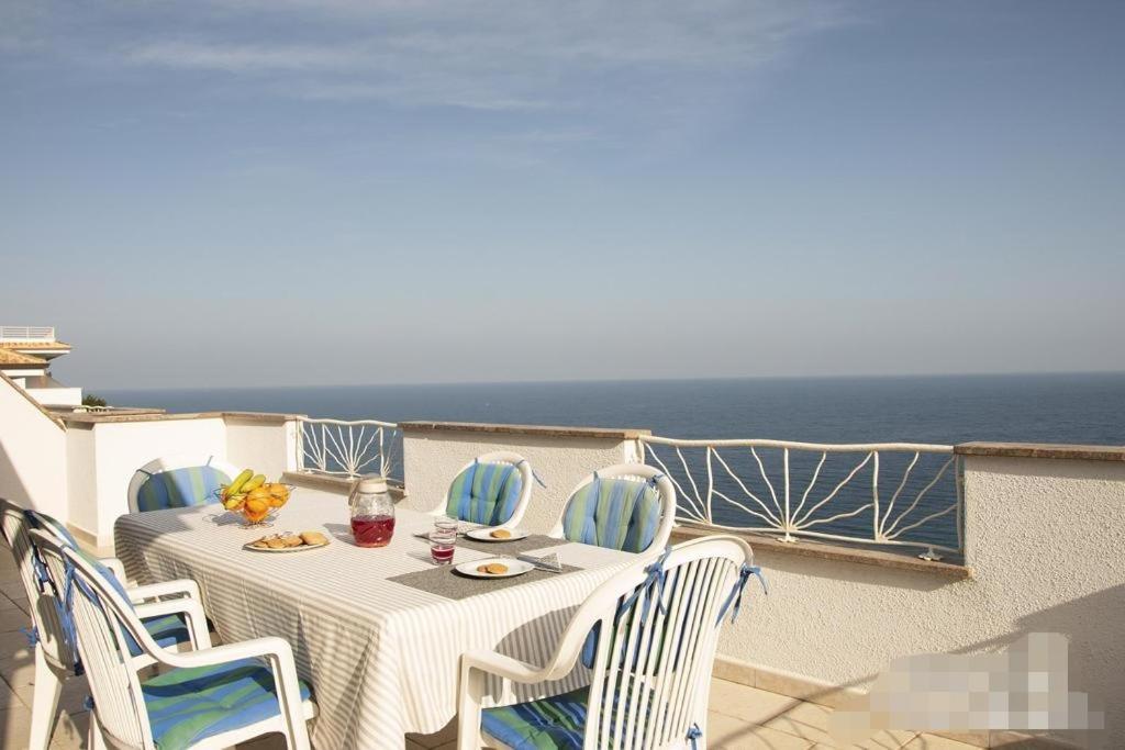 Tra blu e celeste Apartment Castelsardo Exterior foto